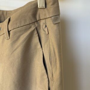 Lululemon Men’s Classic Fit Straight Leg Trouser Chino Tan Khaki Size 31